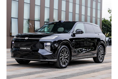 Комплектации невероятного Changan Q07 и их различия