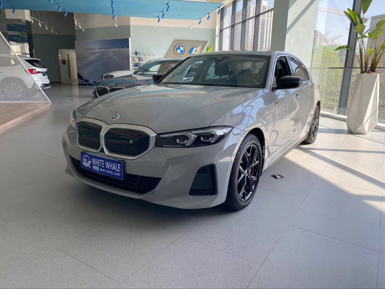 BMW i3 2023 eDrive 35L