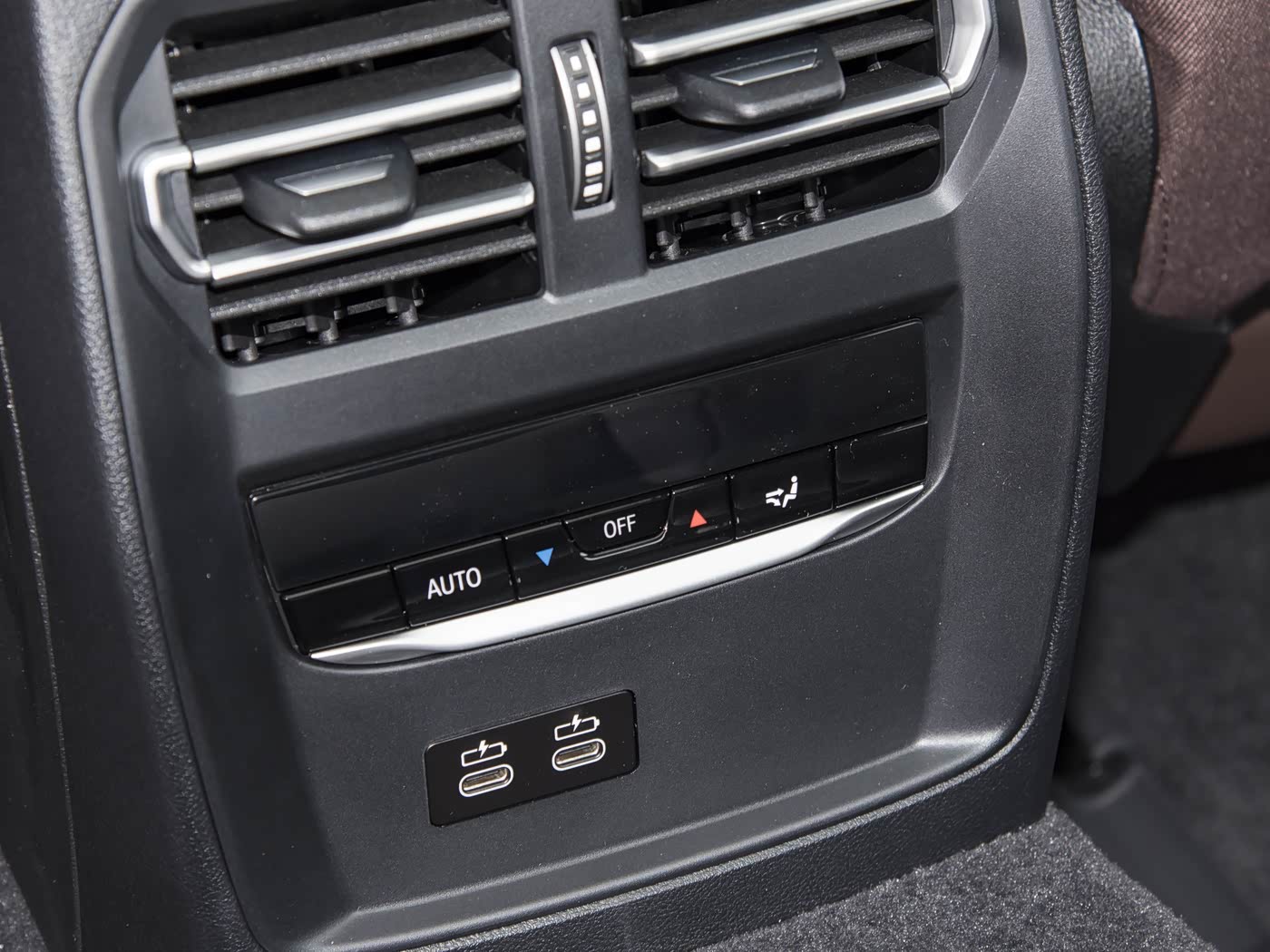 BMW i3 2023 eDrive 35L