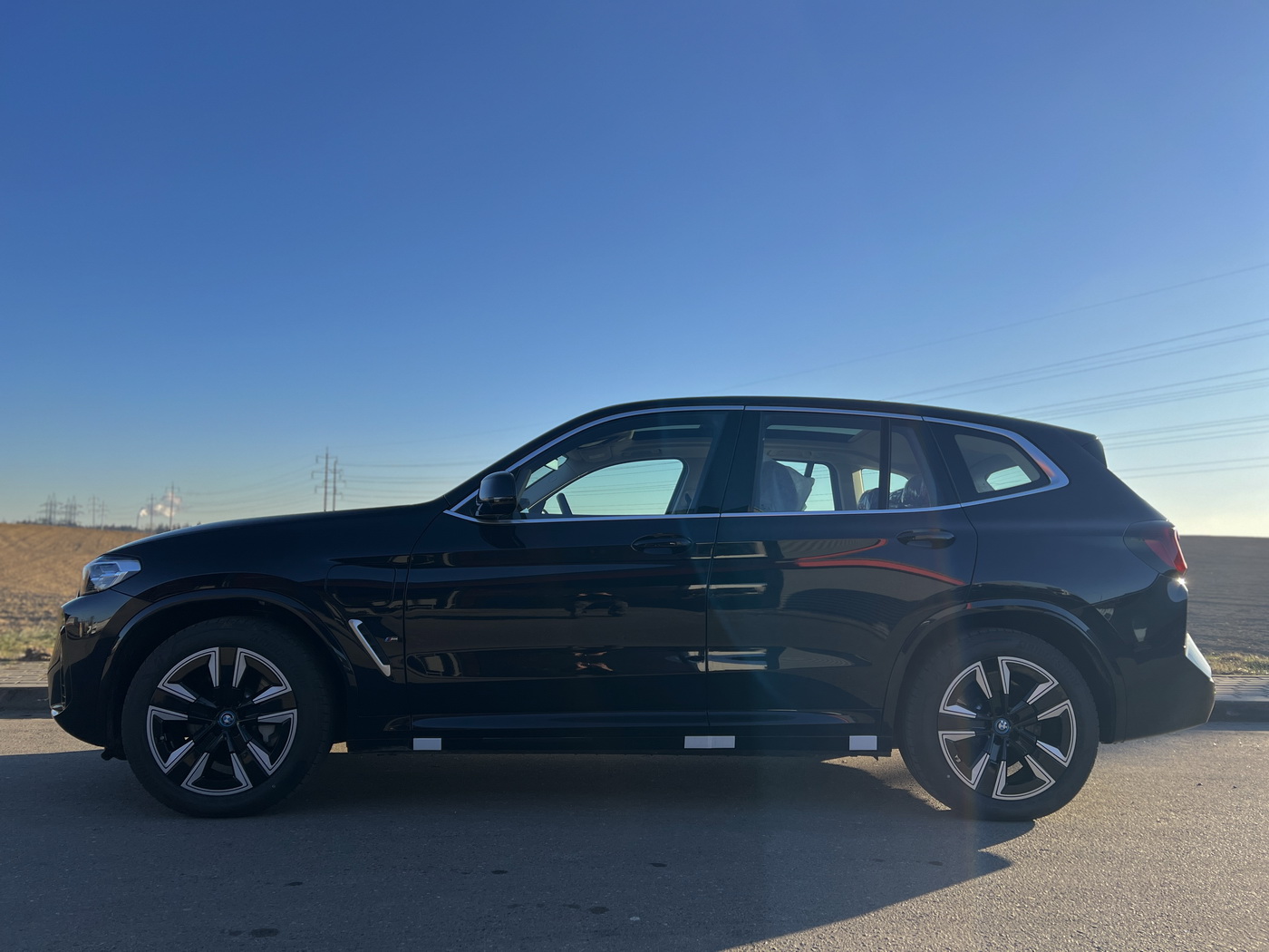BMW IX3 2024 Leading Edition