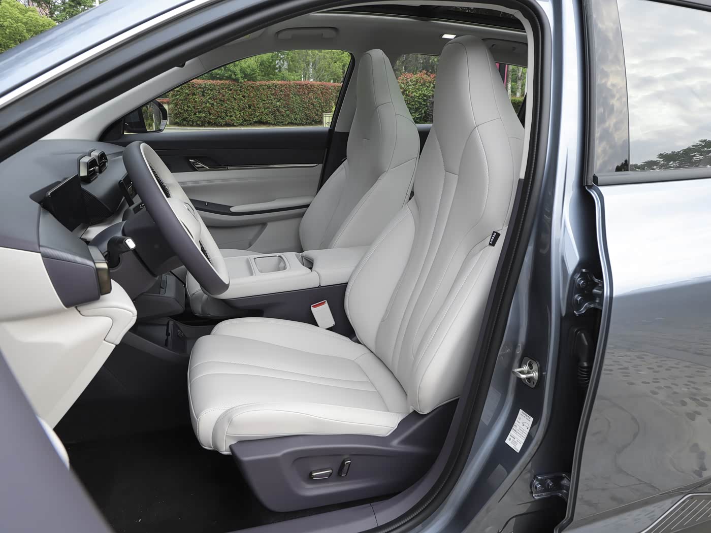 Dongfeng Hedmos 06 2025 520