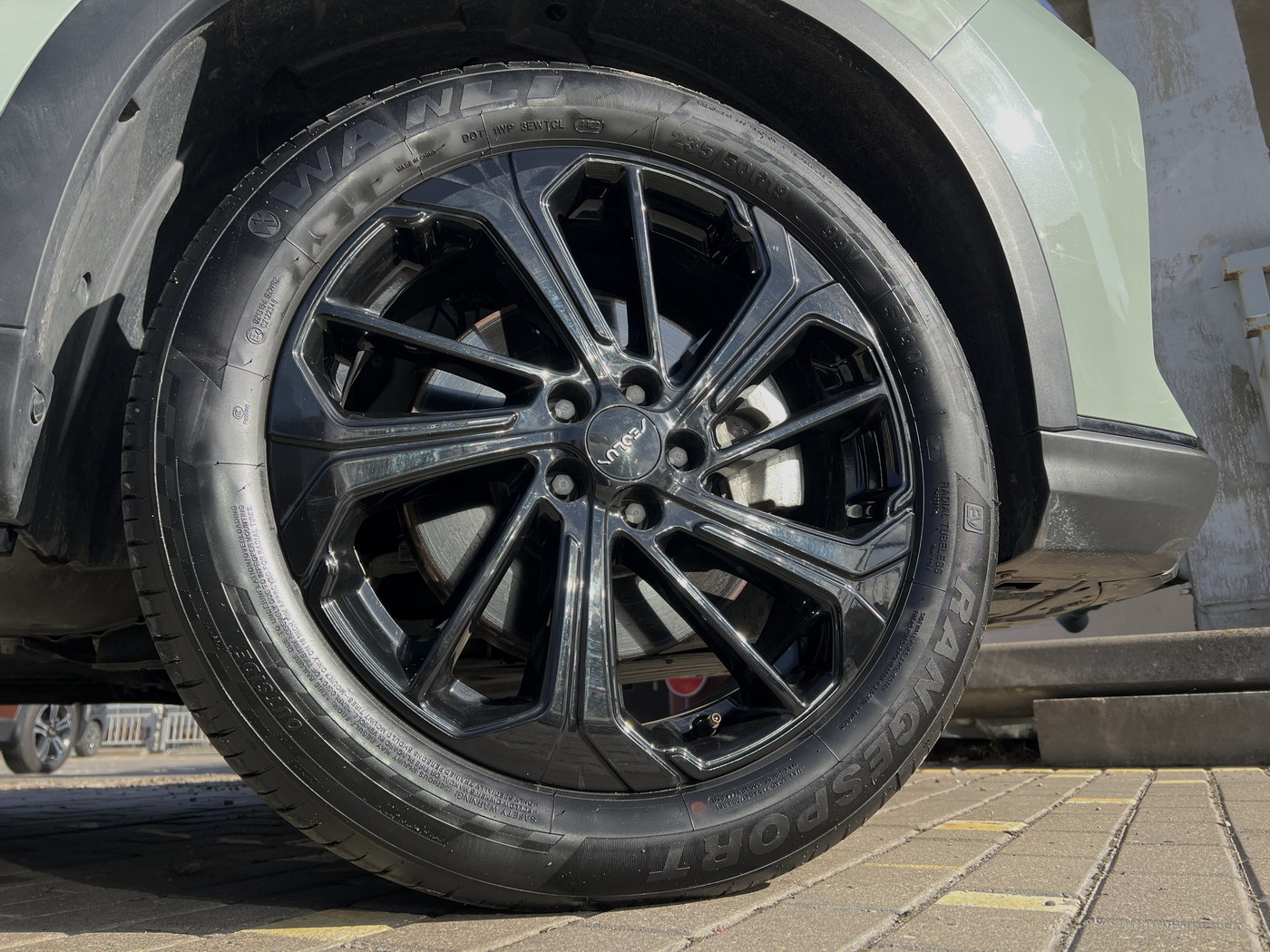 Dongfeng Huge 2022 Dare to Travel