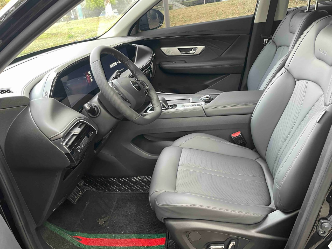 Dongfeng Huge 2024 1.5 Premium