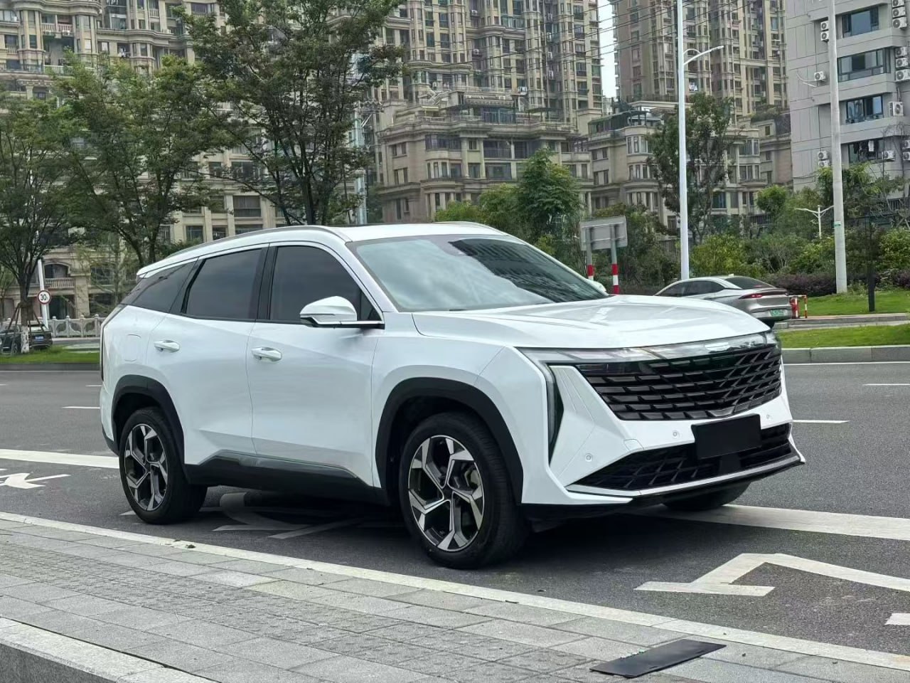 Geely Atlas 2 2023 1.5 DCT Premium