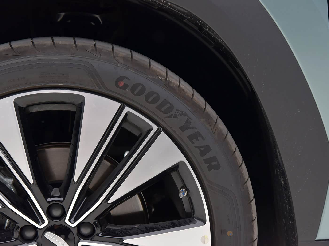 Geely Atlas L 2026 1.5