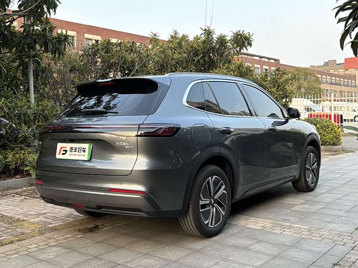 Geely Galaxy Starship 7 2025 EM-i 120km Discovery+