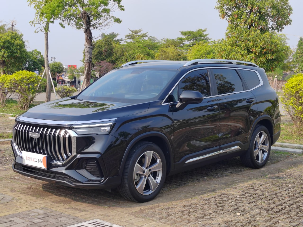 Geely Okavango II 2023 2.0 Premium 7-seater