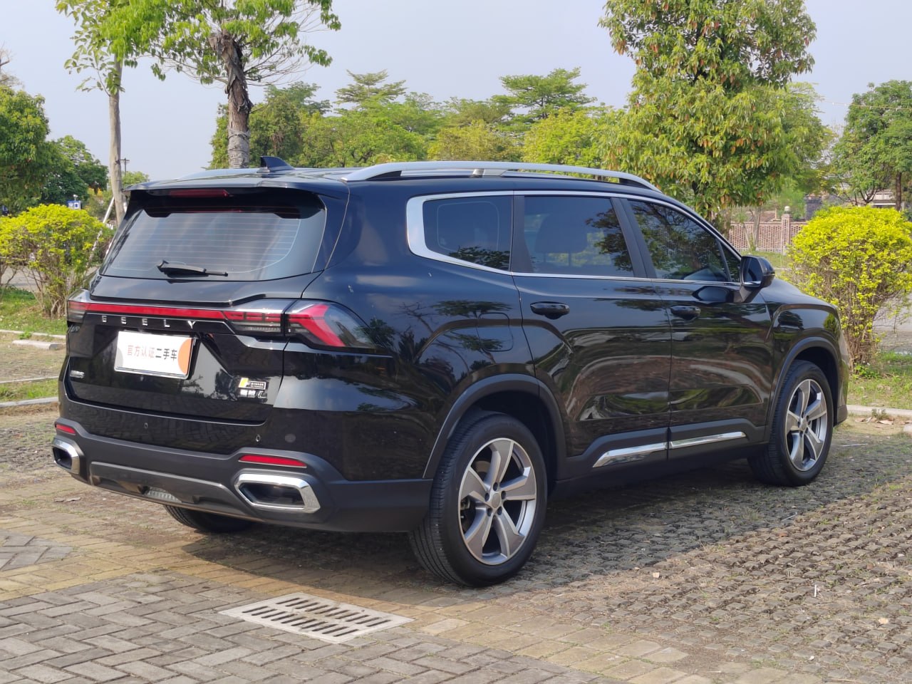 Geely Okavango II 2023 2.0 Premium 7-seater
