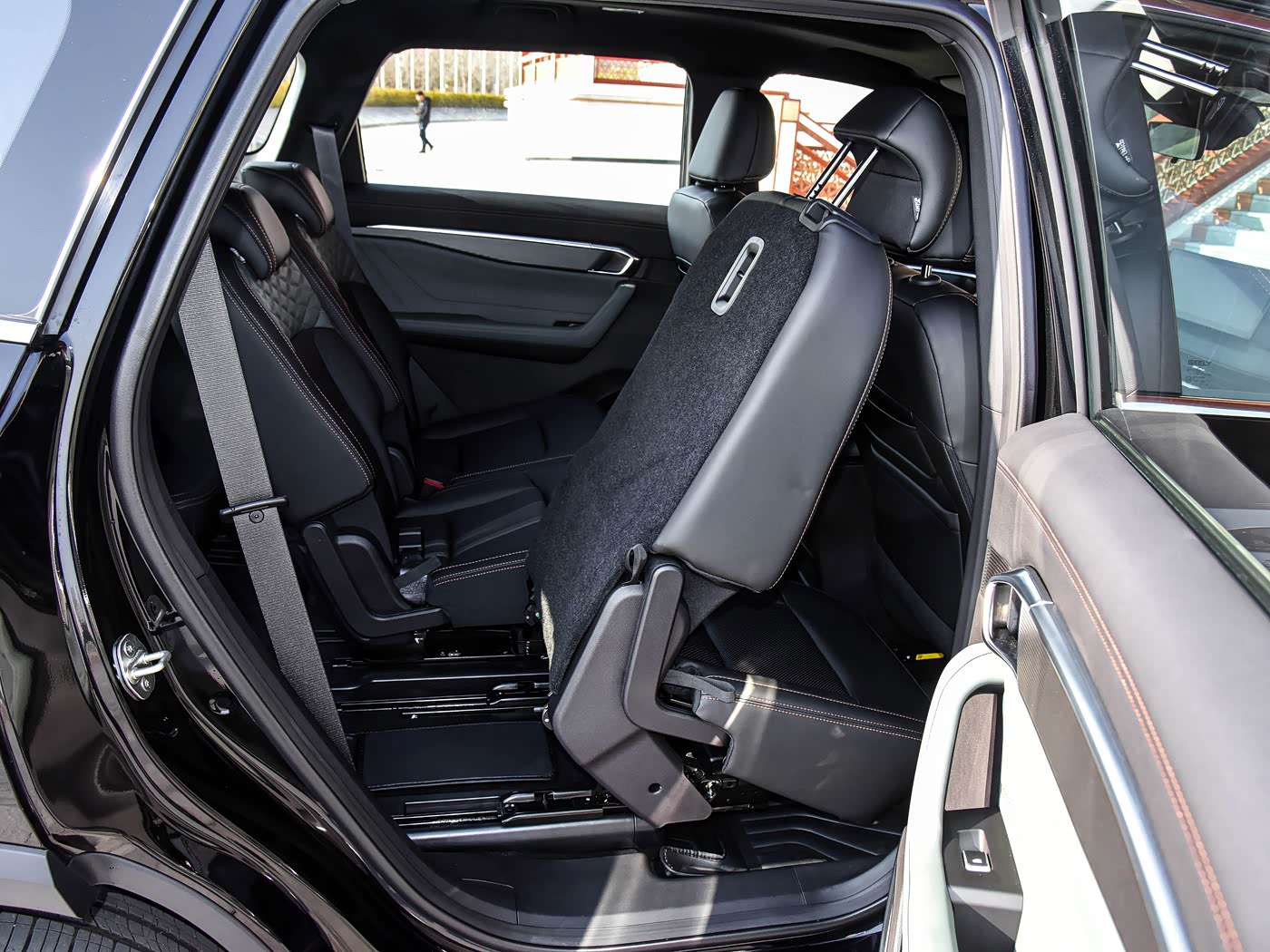 Geely Okavango II 2023 2.0 Premium 7-seater