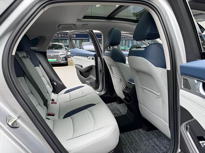 Geely Preface 2023 2.0 Premium