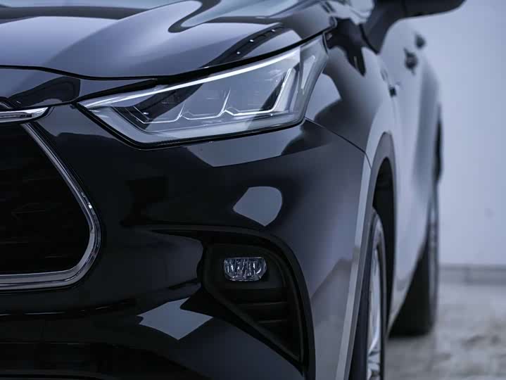 Toyota Highlander 2022 2.5L 4WD Premium edition 7-seater