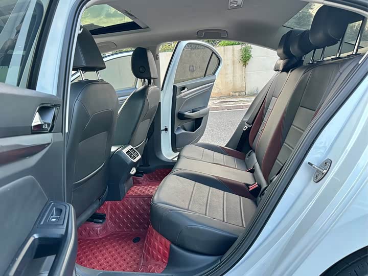 Volkswagen Bora 2022 280TSI Elite Smart