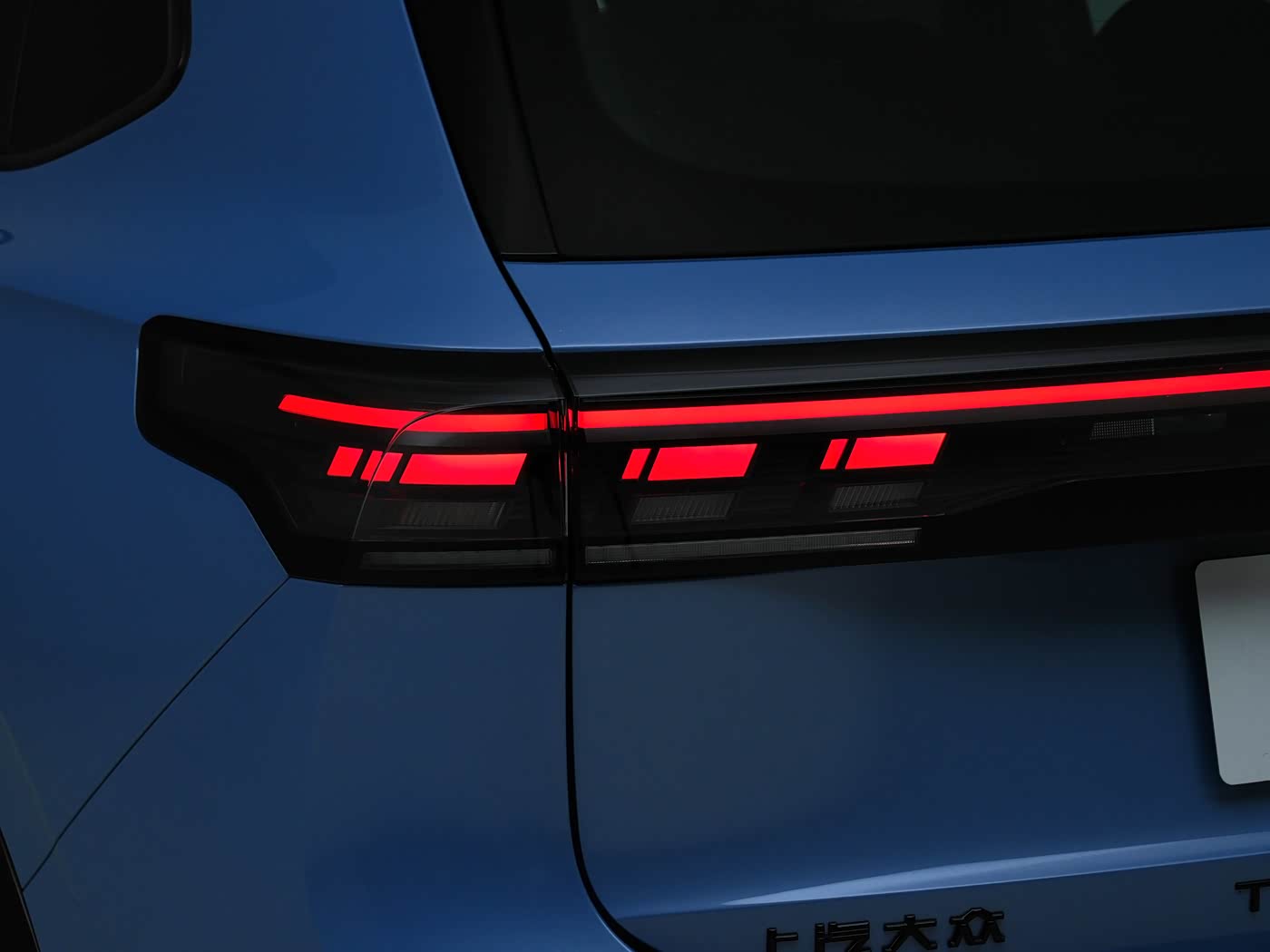 Volkswagen Tiguan L 2026 380TSi 4WD R-Line