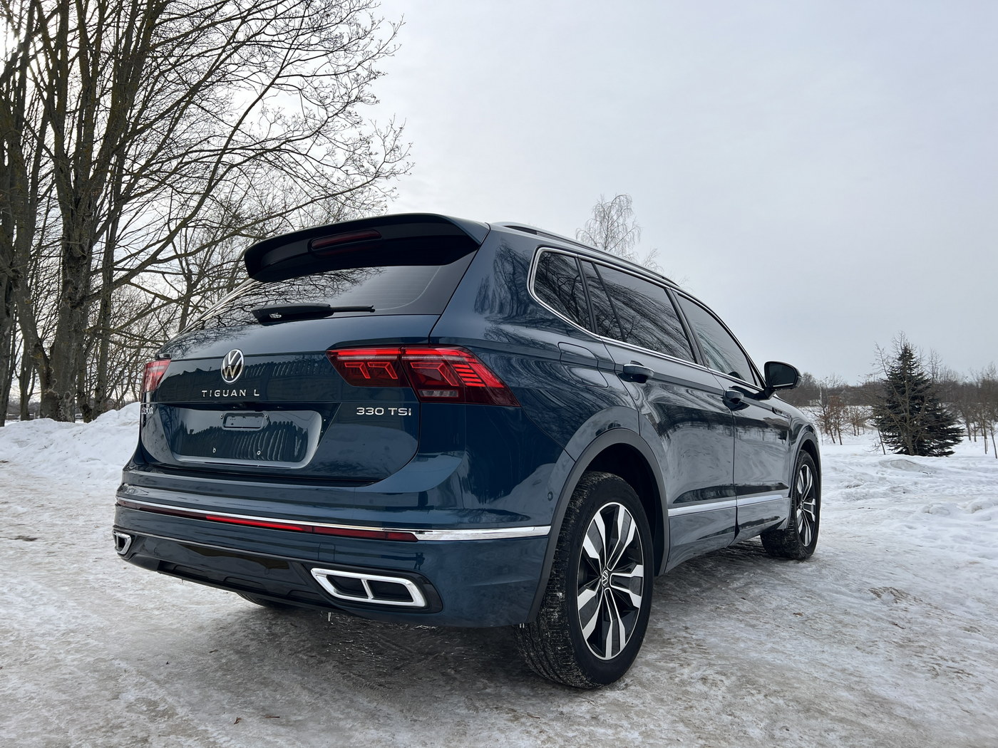  Volkswagen Tiguan L 2023 2.0 R-Line Ultimate